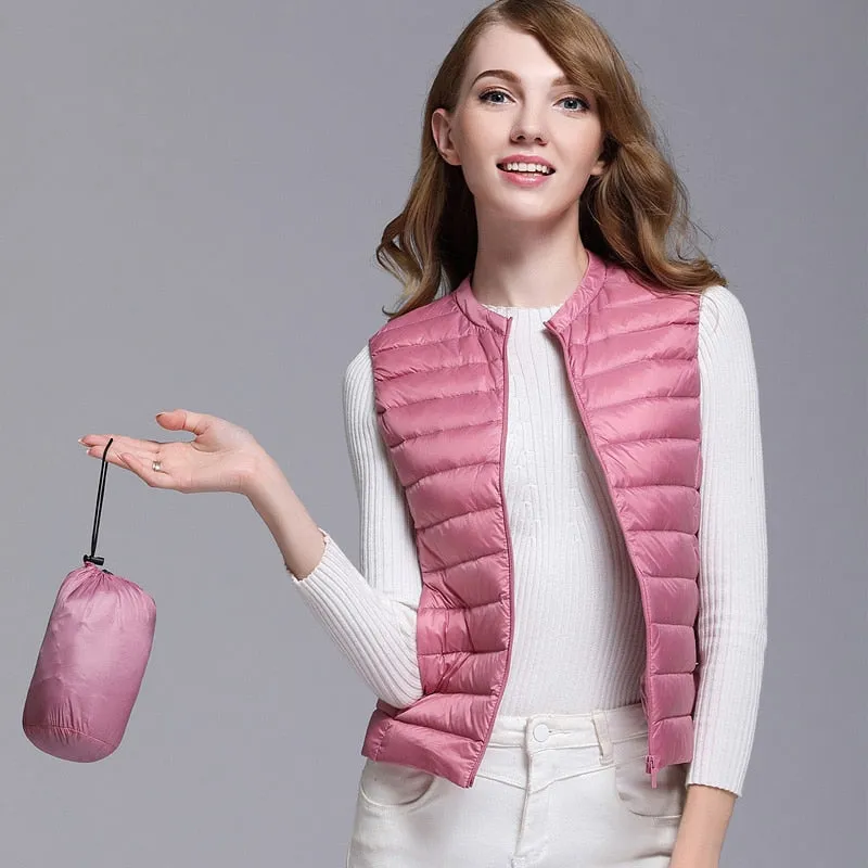 2018New Autumn Women 90% White Duck Down Vest Ultra Light Down Vest Jacket Winter Round Collar Peter Pan Slim Sleeveless Coat