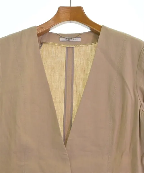 BEIGE, Collarless jackets