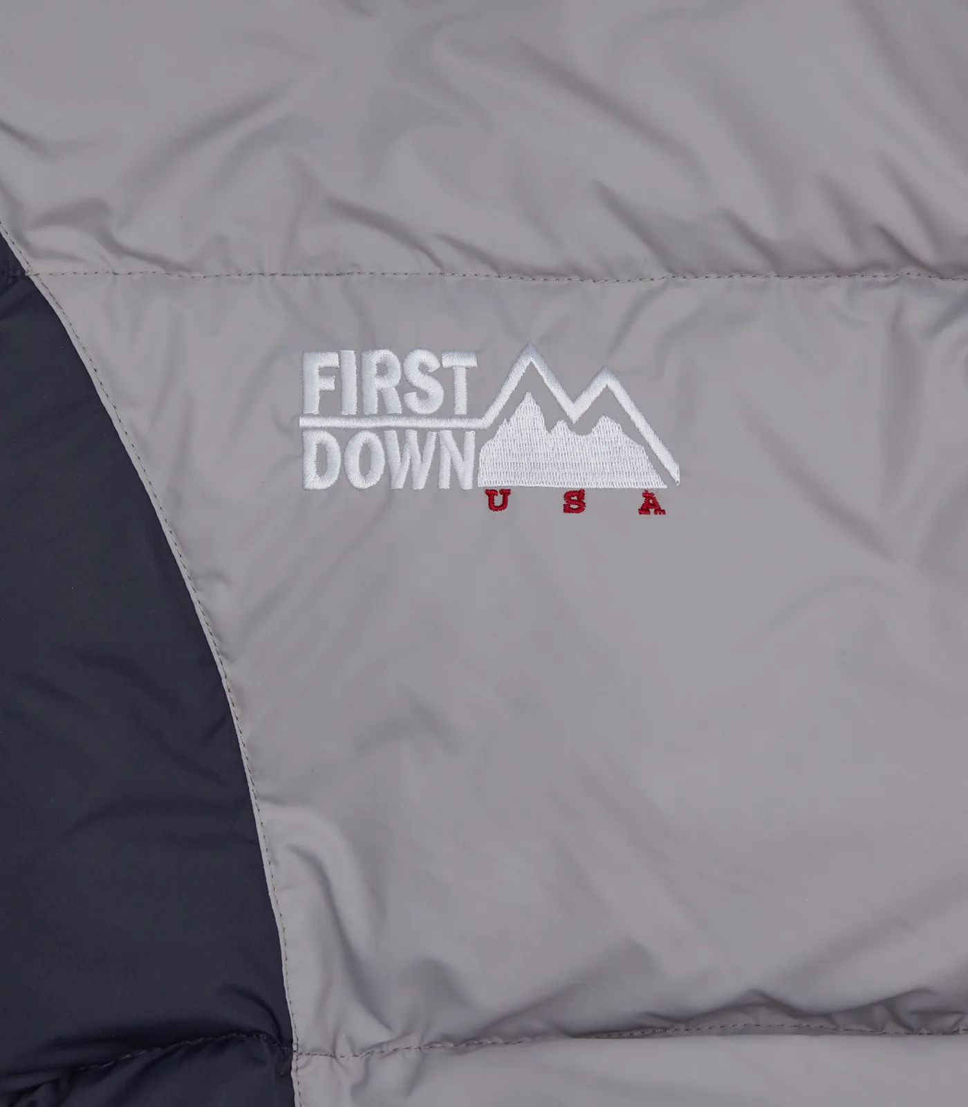 BILLIONAIRE BOYS CLUB x FIRST DOWN BUGGY DOWN JACKET - GREY/NAVY