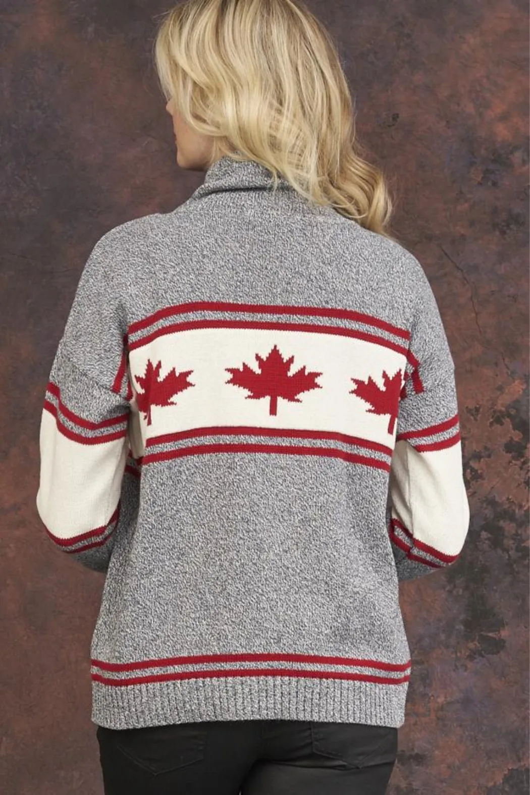 Canada Pullover Sweater