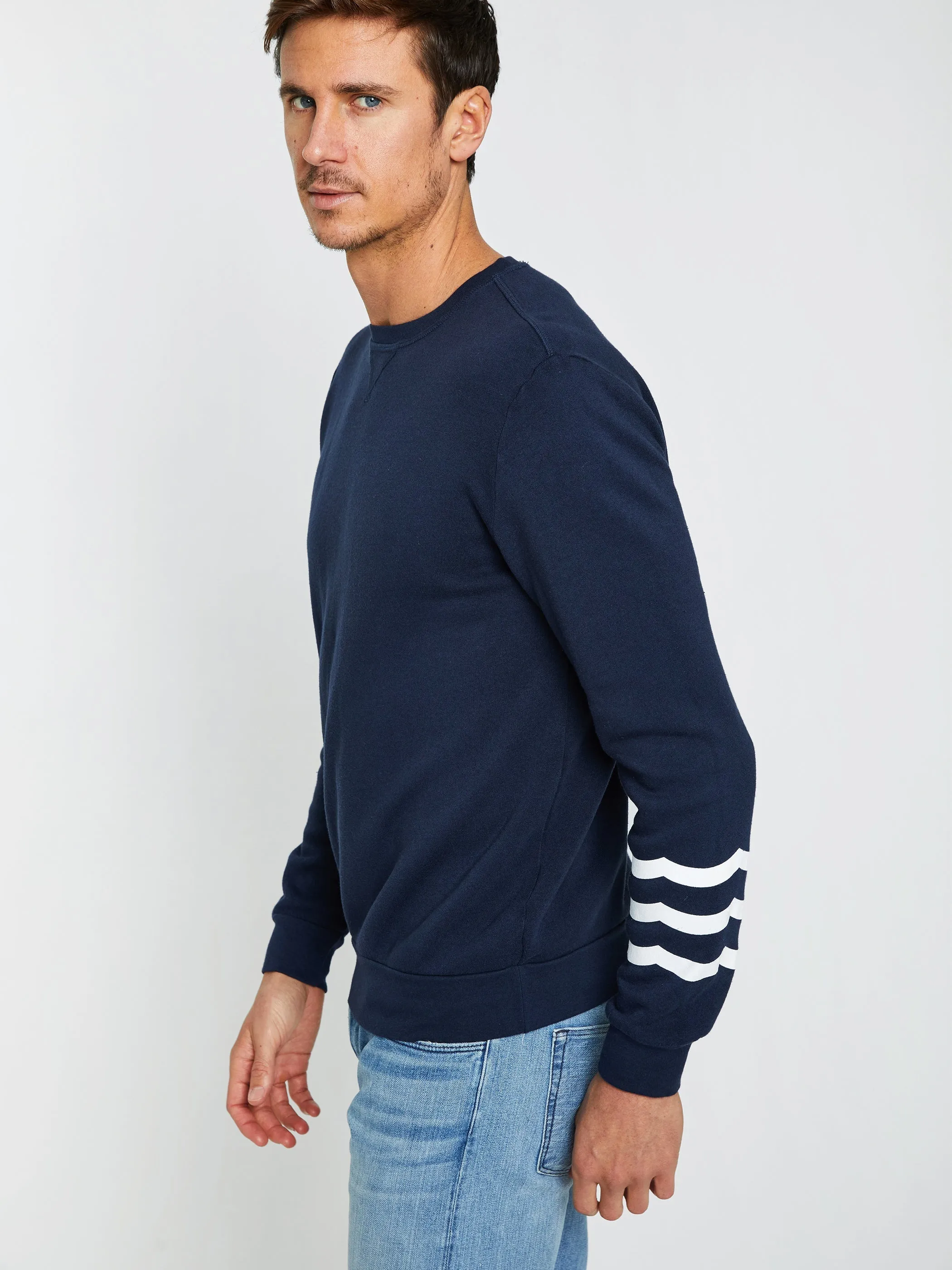 Coastal Waves Pullover - Indigo