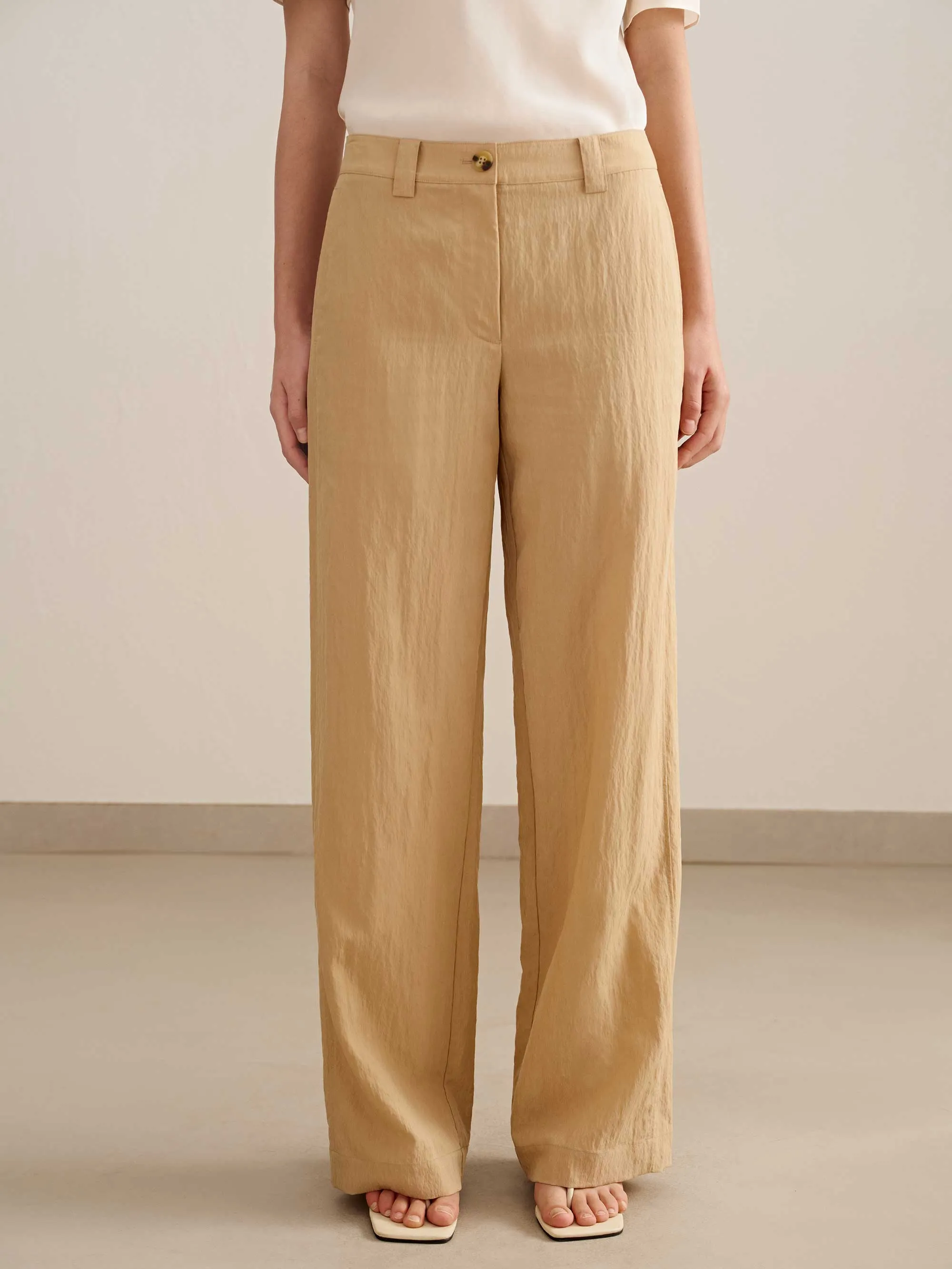 Low-Rise Trousers