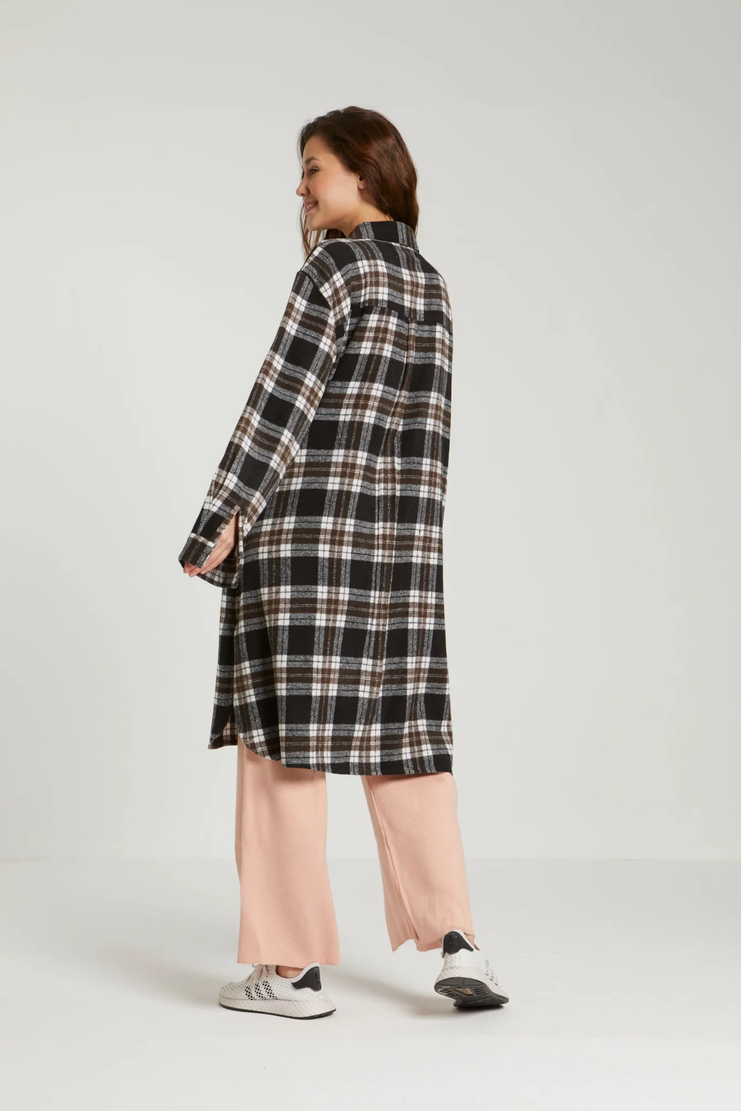 OVERSIZED CHECKED WOOL COAT - BLACK