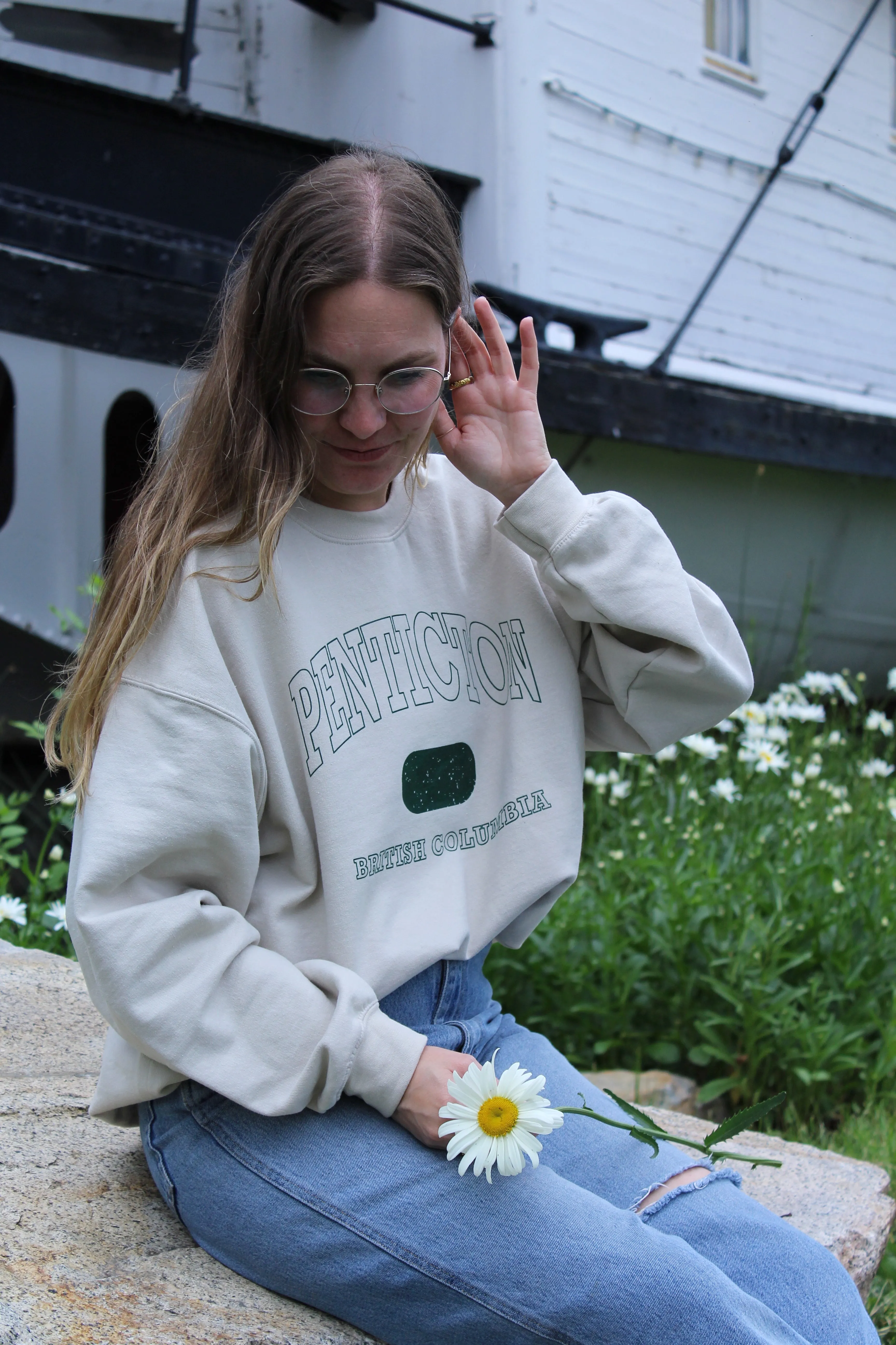 Penticton Cream Sweatshirt